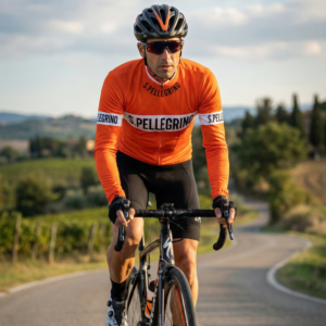 Maillot Long Eté Vintage SAN PELLEGRINO sur un cycliste