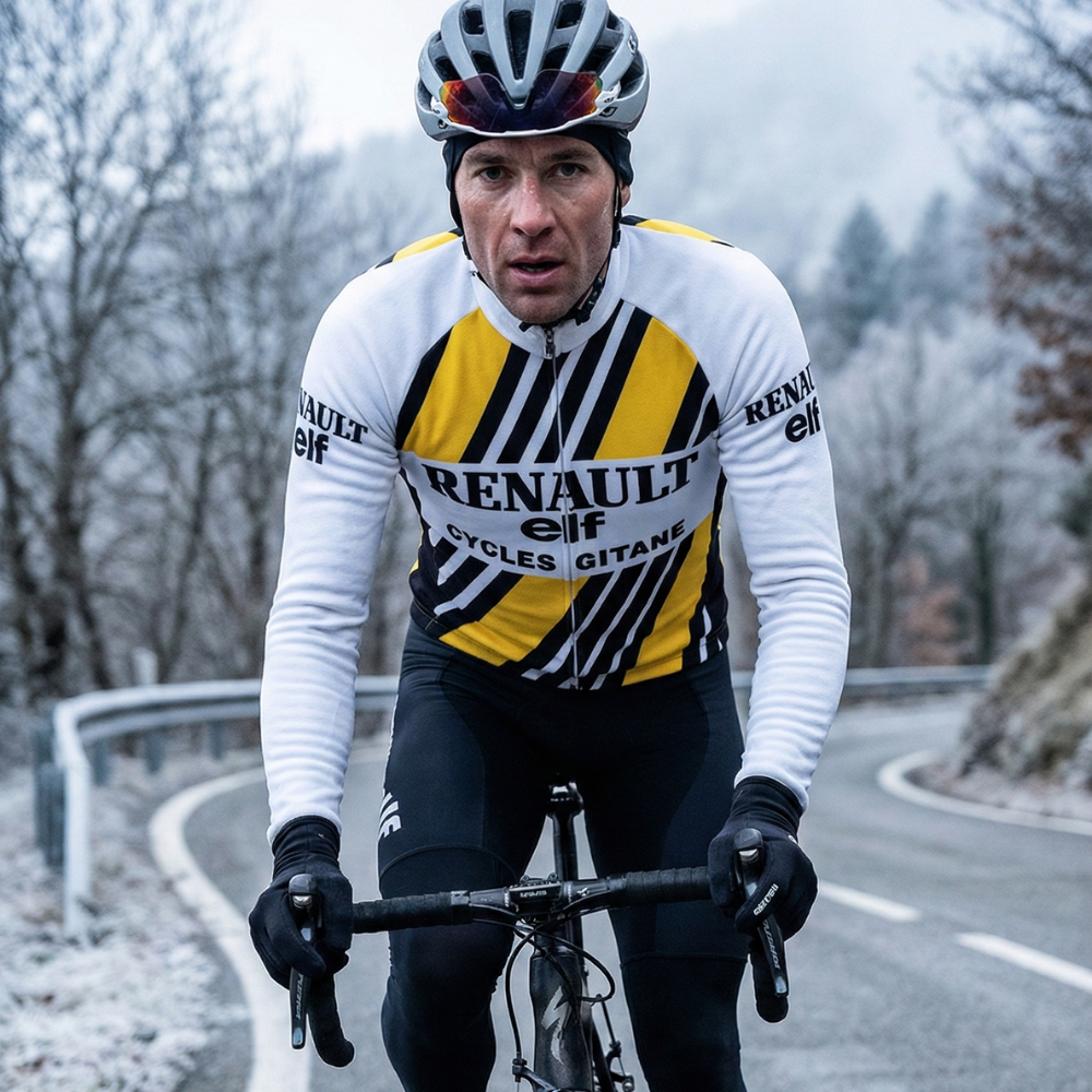 Maillot Hiver Vintage RENAULT sur un cycliste